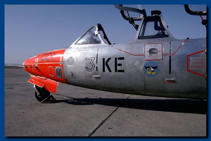 foto fouga 221b